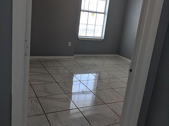 5th image of 1026 Bland Dr