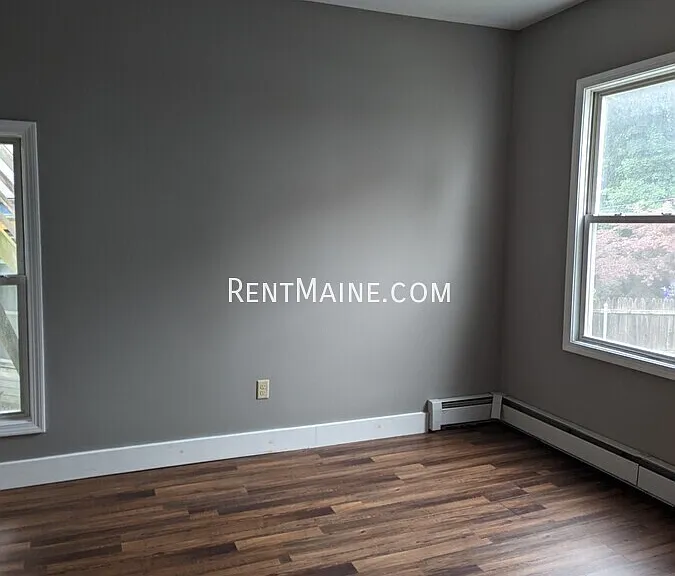380 Hammond St #4 — Photo 5