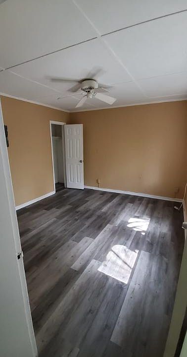 2nd image of 305 3rd St #B