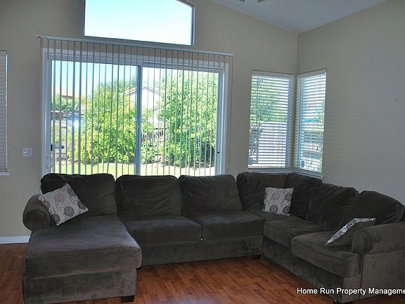 5th image of 271 Hornsby Ct