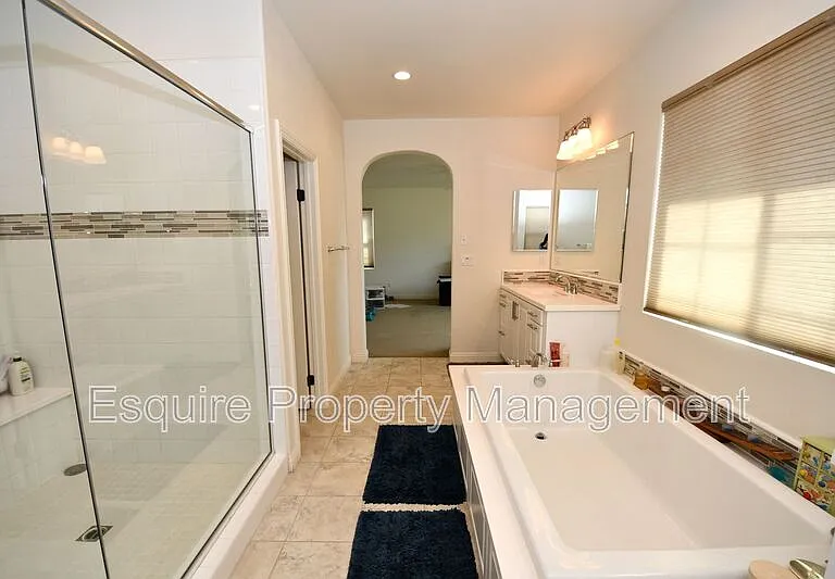 505 Elm Cottage Ct — Photo 26