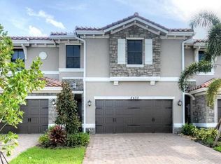 8450 Lake Majesty Ln, Parkland, FL 33076