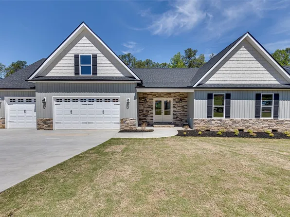 121 Hideaway Ln, Easley, SC 29640