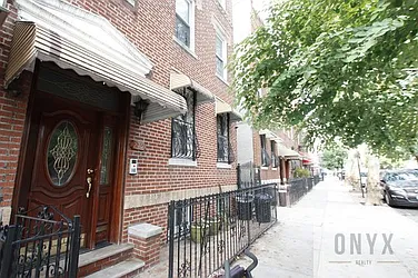 Rented by Onyx