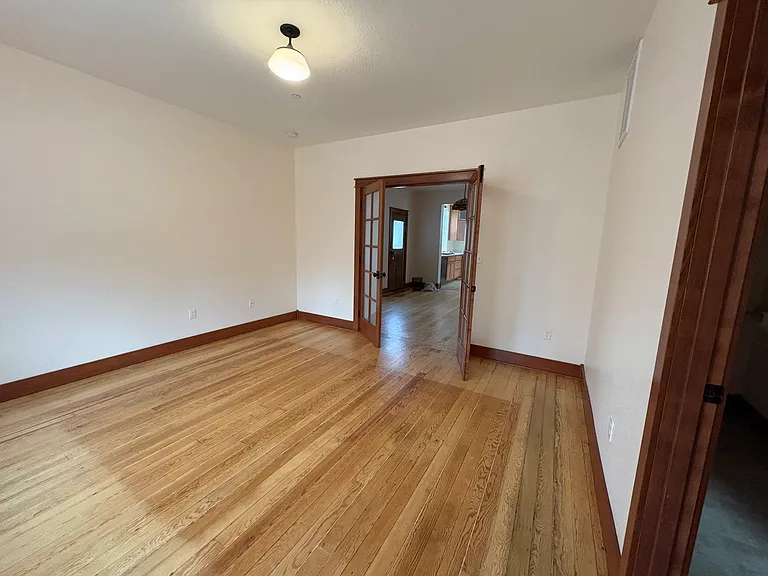 254 B St — Photo 16