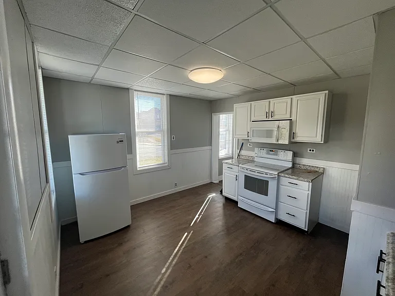 116 W Painter St #116 — Photo 6