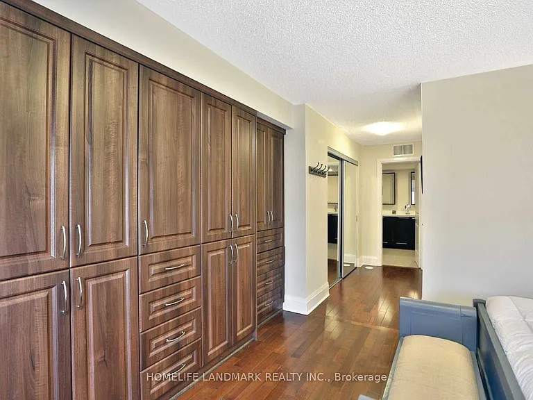 7 Oakburn Cres #15 — Photo 9