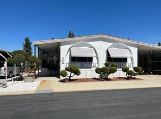 1351 Woodbrook Way, Corona, CA 92882