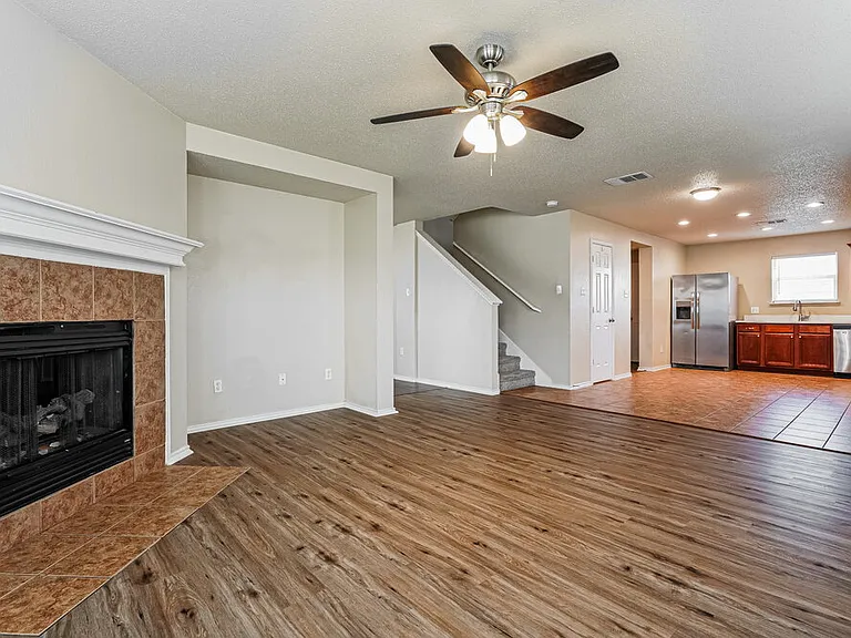 604 Snowy Orchid Ln — Photo 10