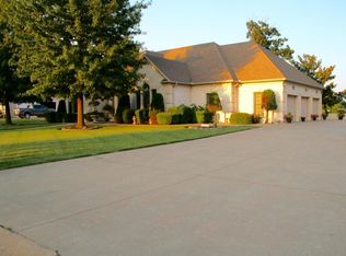 803 Copper Oaks Dr, Carl Junction, MO 64834
