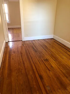 Rented by Alexiou Realty | media 6