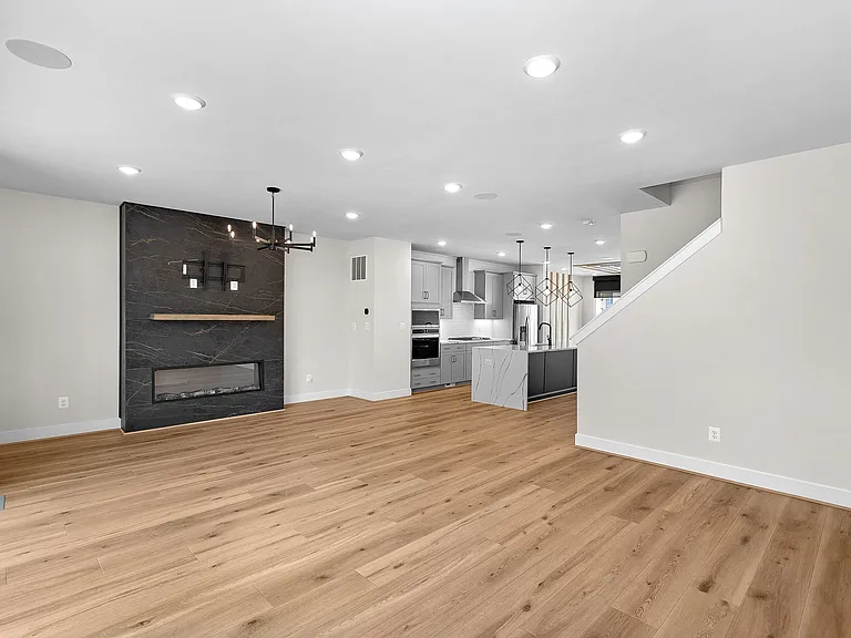 22892 Copper Tree Ter — Photo 38