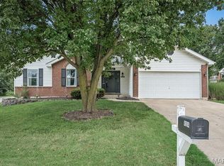 4084 Ramona Ln, Saint Charles, MO 63304