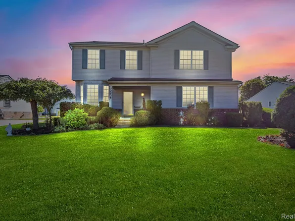52258 Huntley Ave, New Baltimore, MI 48047