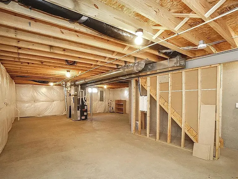 8006 Summerlin Ct — Photo 27
