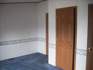 5th image of 1318 Moffat Ln