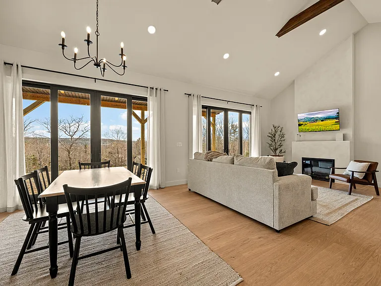 Owls Nest Ln — Photo 9