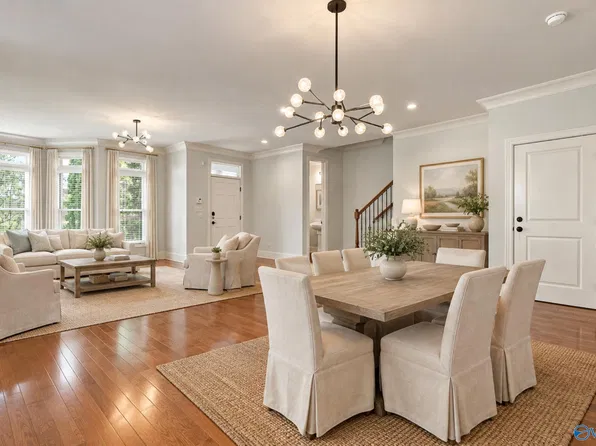 6413 Lincoln Park Pl NW, Huntsville, AL 35806