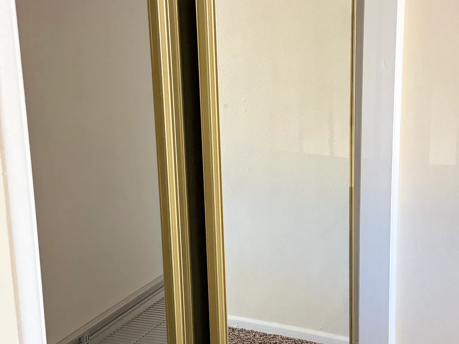 3 bed, 1227 sqft, $3,800 — Photo 2