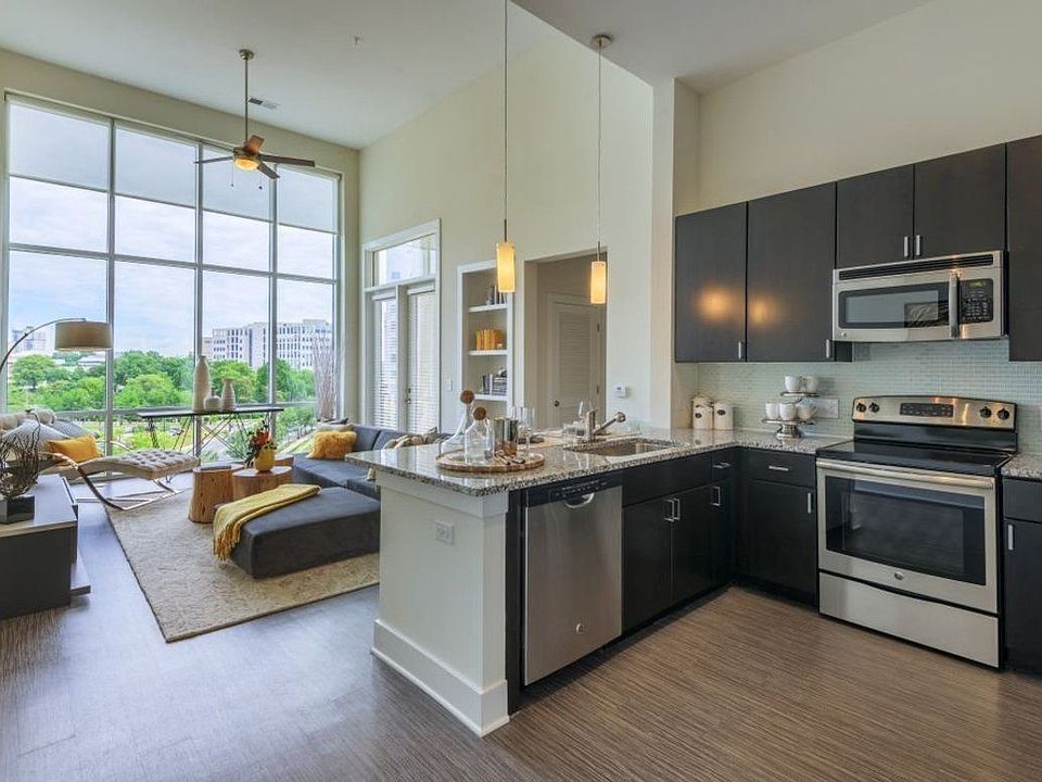 650 E Brooklyn Village Ave Charlotte, NC, 28202 Apartments for Rent