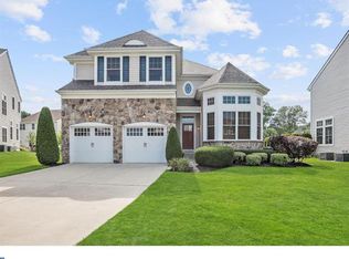 4 Transom Ct, Mount Laurel, NJ 08054