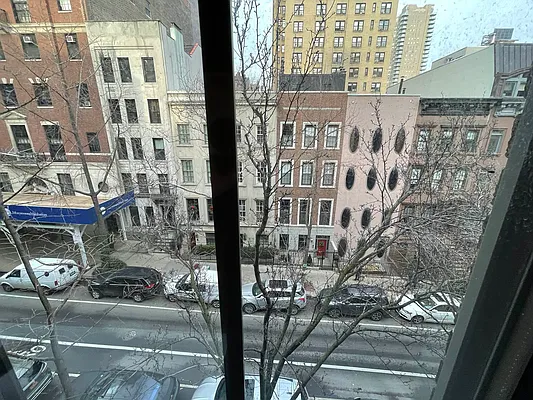 Rented by Buchbinder & Warren | media 5