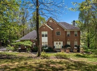 13 Oxford Rd, Budd Lake, NJ 07828