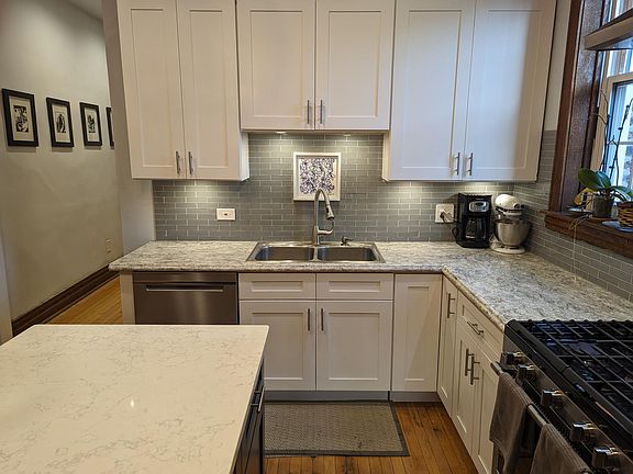 2nd image of 2716 N Monticello Ave #1R