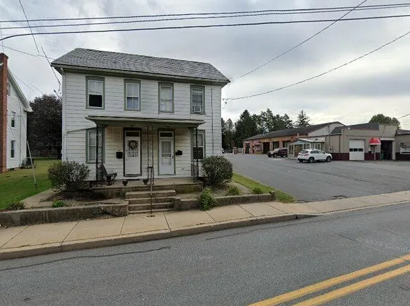 40 Manor Ave, Millersville, PA 17551