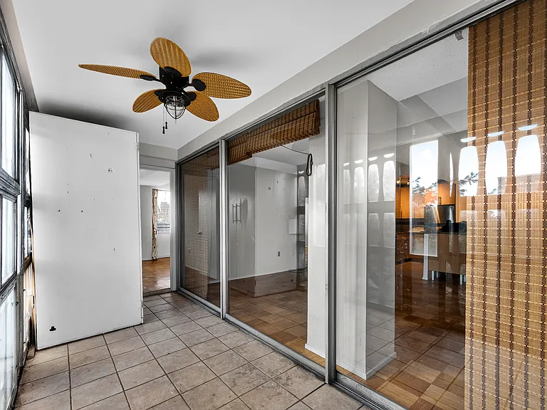 1311 Delaware Ave SW #231 — Photo 40