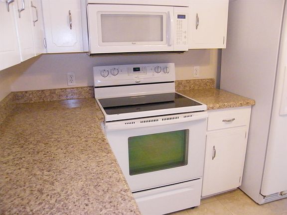 5th image of 3508 Kirby Smith Dr