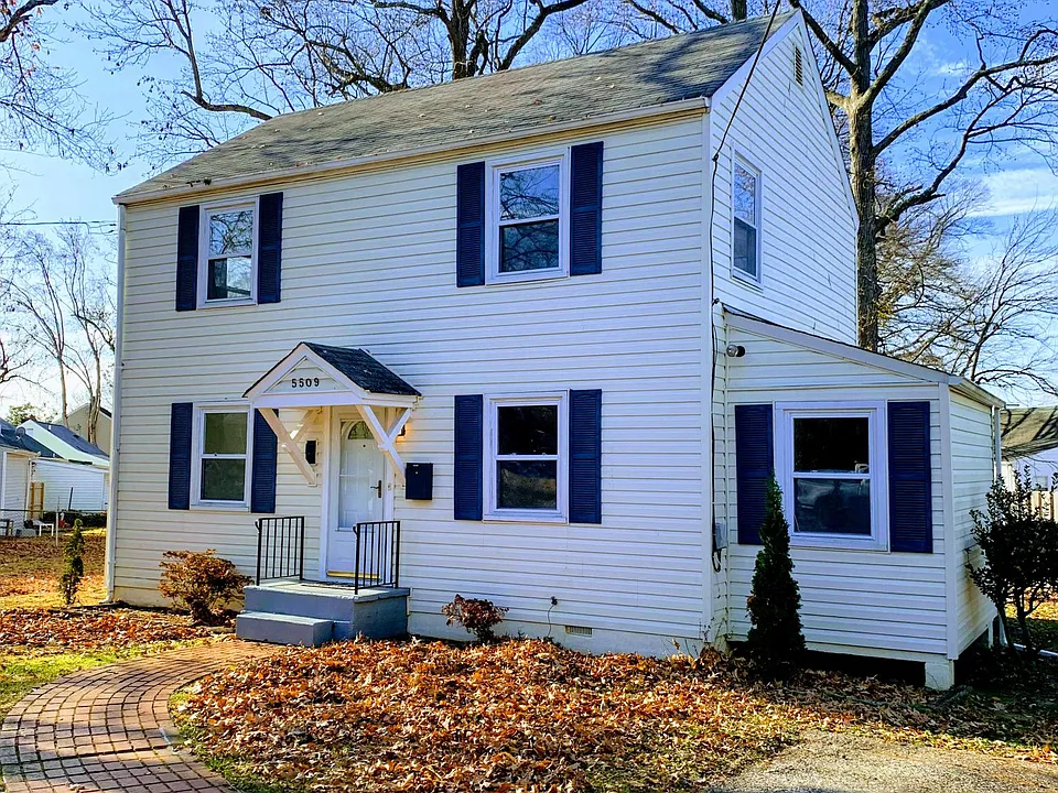 5509 Woodland Dr