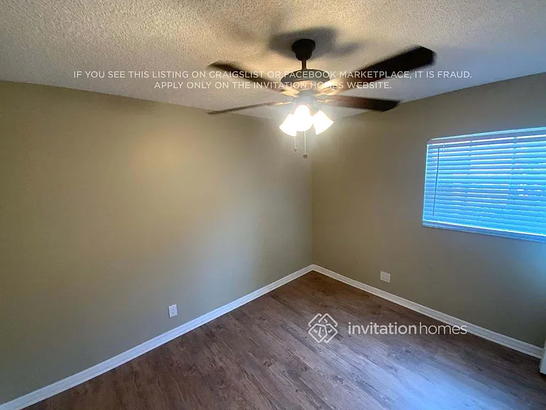 1320 SW 18th St — Photo 10