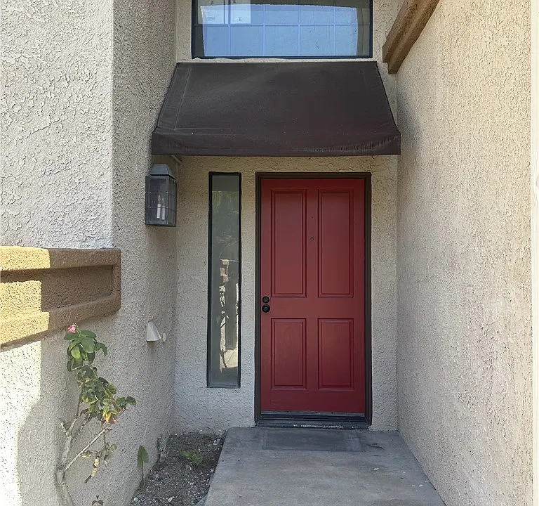 16 Goldstar Pl