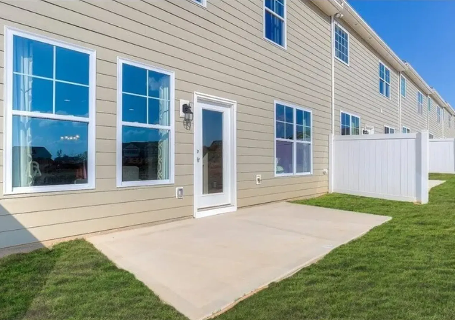 4264_Plumeria Way — Photo 4