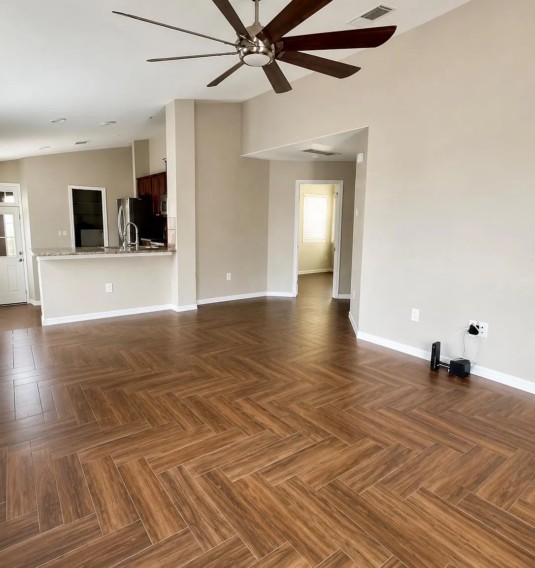 4 bed, 3.0 bath, 1458 sqft, $1,900 — Photo 4