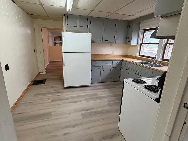 306 Hall Ave #1 — Photo 7