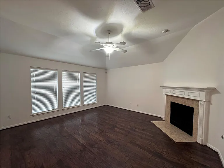 9023 Kinnel Ln — Photo 14