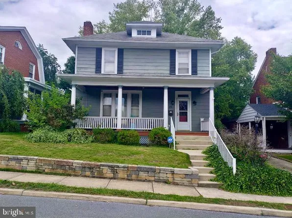 28 McKee Ave, Hagerstown, MD 21742