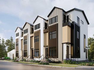 828 S 8th Ave NE #3, Calgary, AB T2E0R9