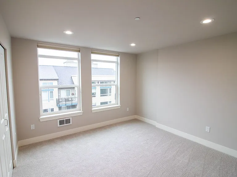 7800 SE 27th St #504 — Photo 19