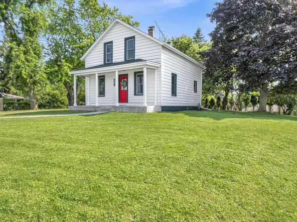 883 Fond Du Lac AVENUE, Sheboygan Falls, WI 53085