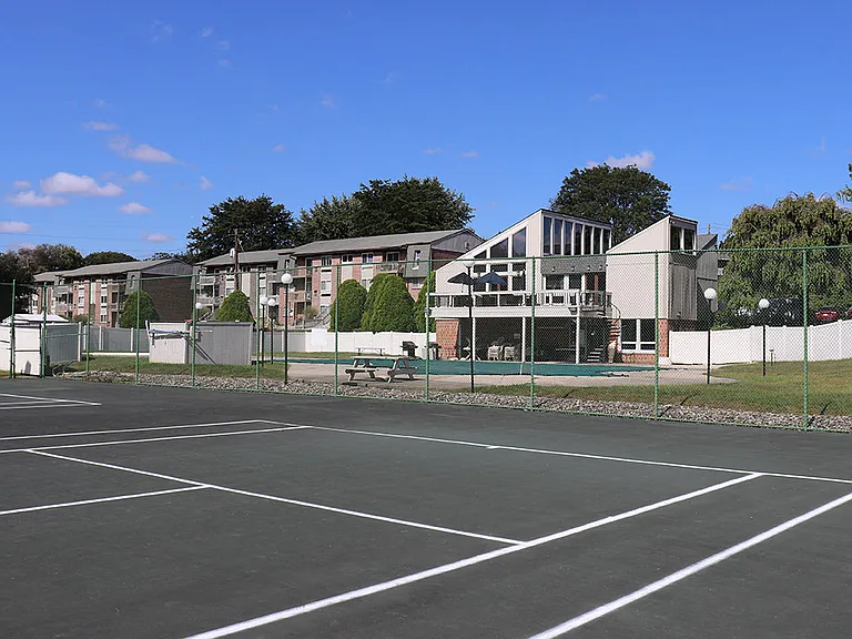 Spring Ridge Apartments — Photo 6