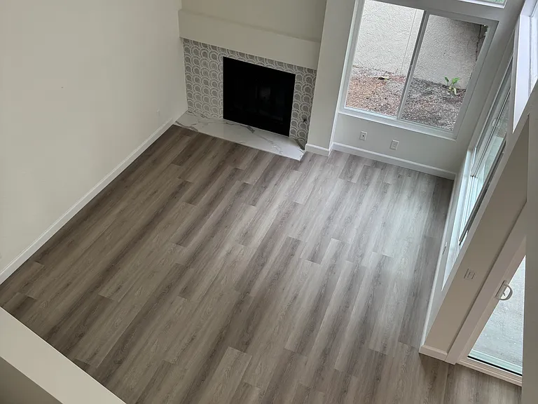 88 Stanford Ct — Photo 16