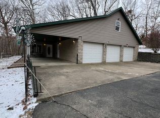 411 Illini Dr, Hopewell, IL 61565