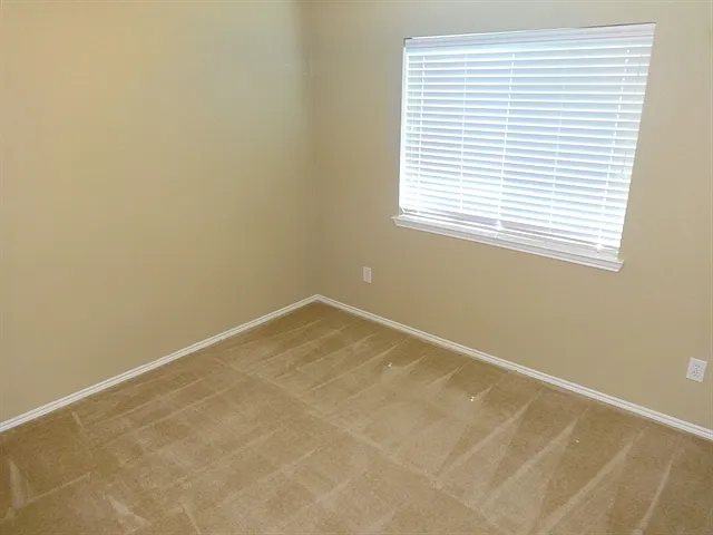 741 Fairview Ave — Photo 10