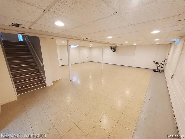 4565 Universal St — Photo 20