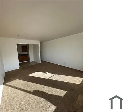 95 Clarendon Rd #4 — Photo 3