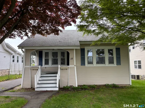 17 Reservoir Ave, Norwalk, CT 06850