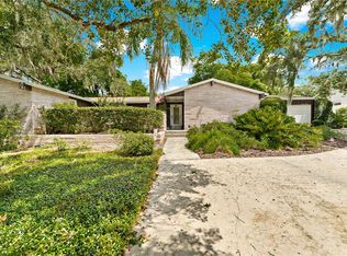 320 Druid Hills Rd, Temple Terrace, FL 33617